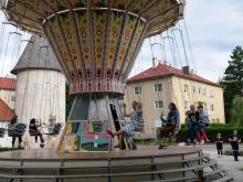 lets-merry-go-round-isa19-007